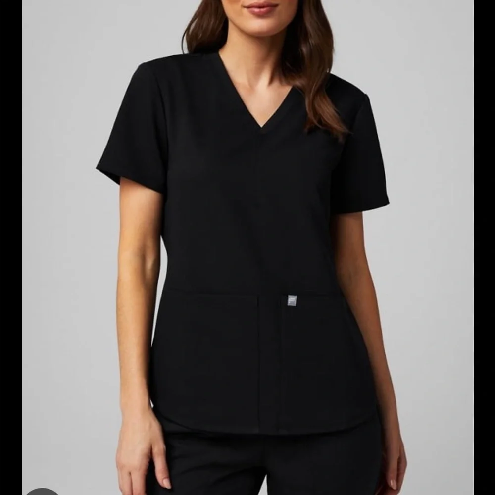 Fabletics Black Scrub Set - Picture 11 of 12